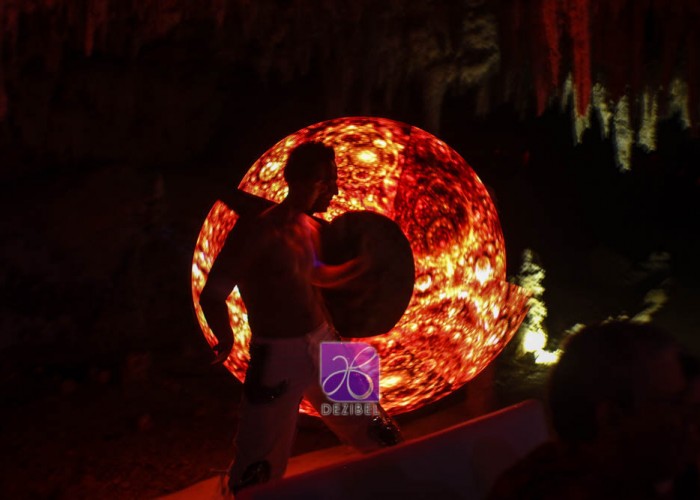 Show-Led-Cancun-Weddings-and-Events