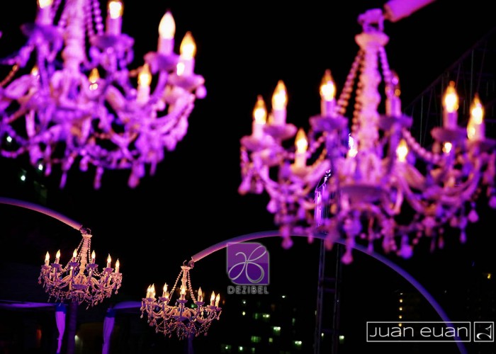 Chandelier-Cancun-Beach-Weddings