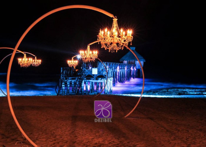 Chandelier-Cancun-Beach-Weddings