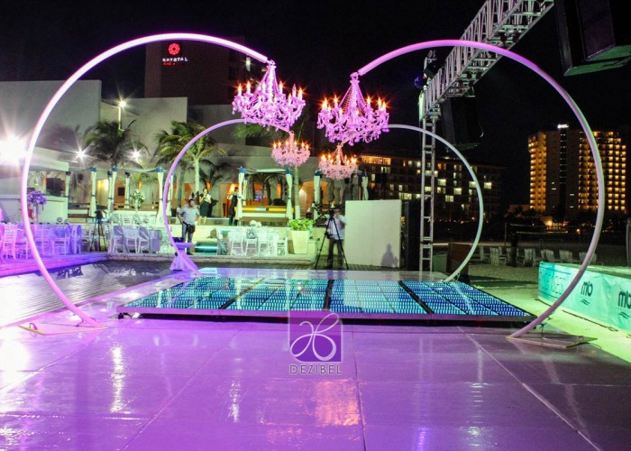 Chandelier-Cancun-Beach-Weddings