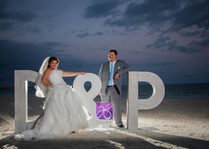 big-letters-wedding-2