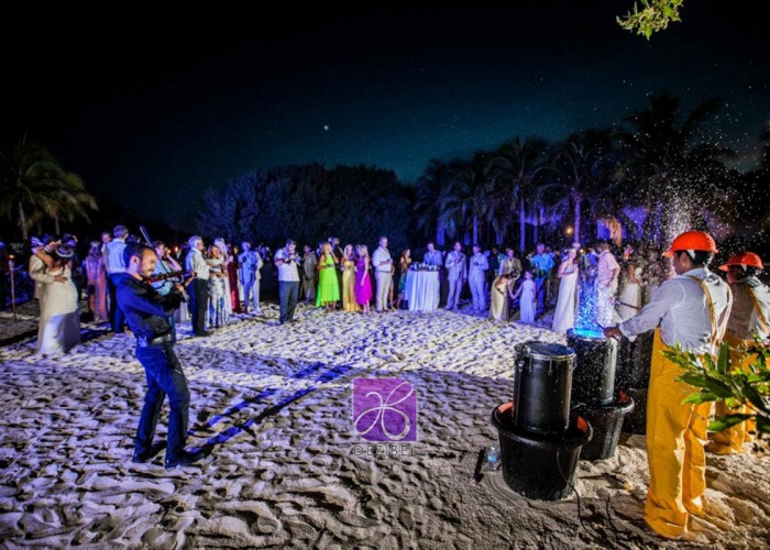 wedding-cancun-planners-violin-5