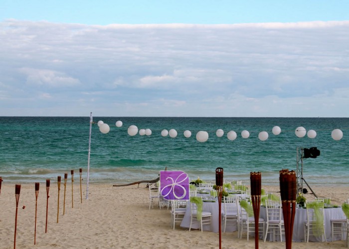 torches-cancun-beach-wedding-2