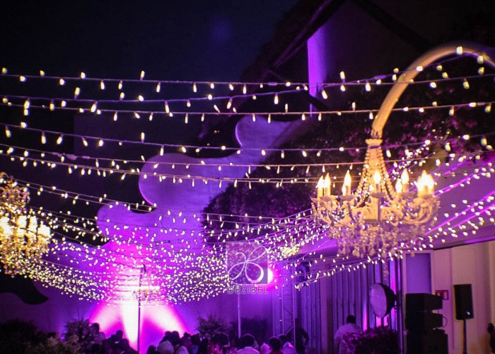 Chandelier-Cancun-Beach-Weddings
