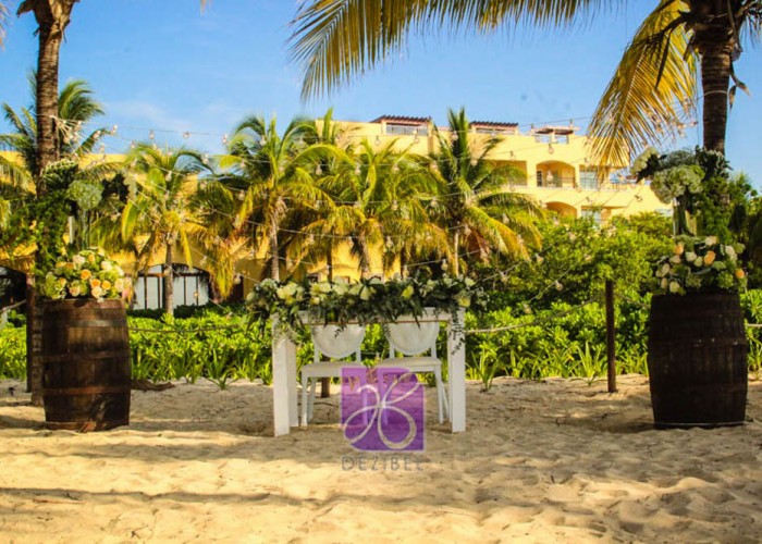 Barrel-Rustic-Decor-Cancun-Wedding-2