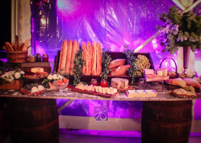 rustic-thematic-decor-destination-wedding-3