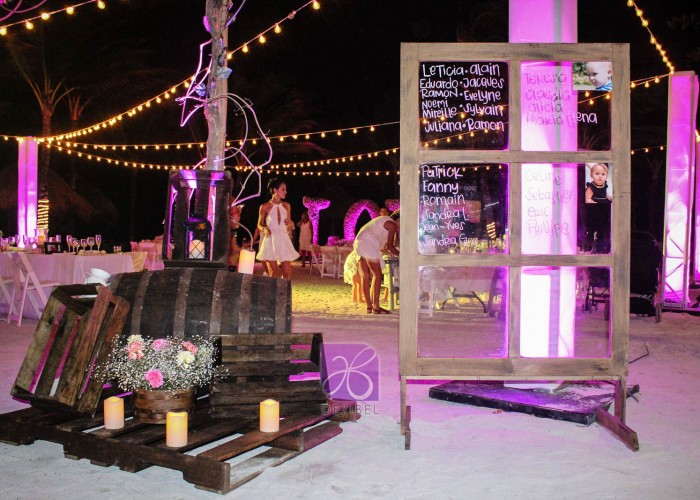 Barrel-Rustic-Decor-Cancun-Wedding-2